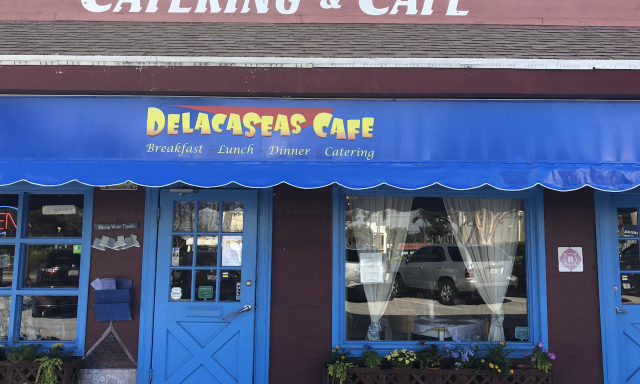 DelacaSeas Cafe