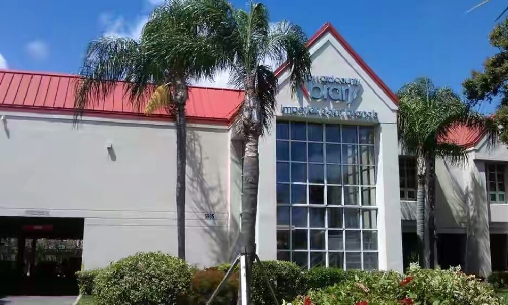 Broward County Library - Imperial Point Branch