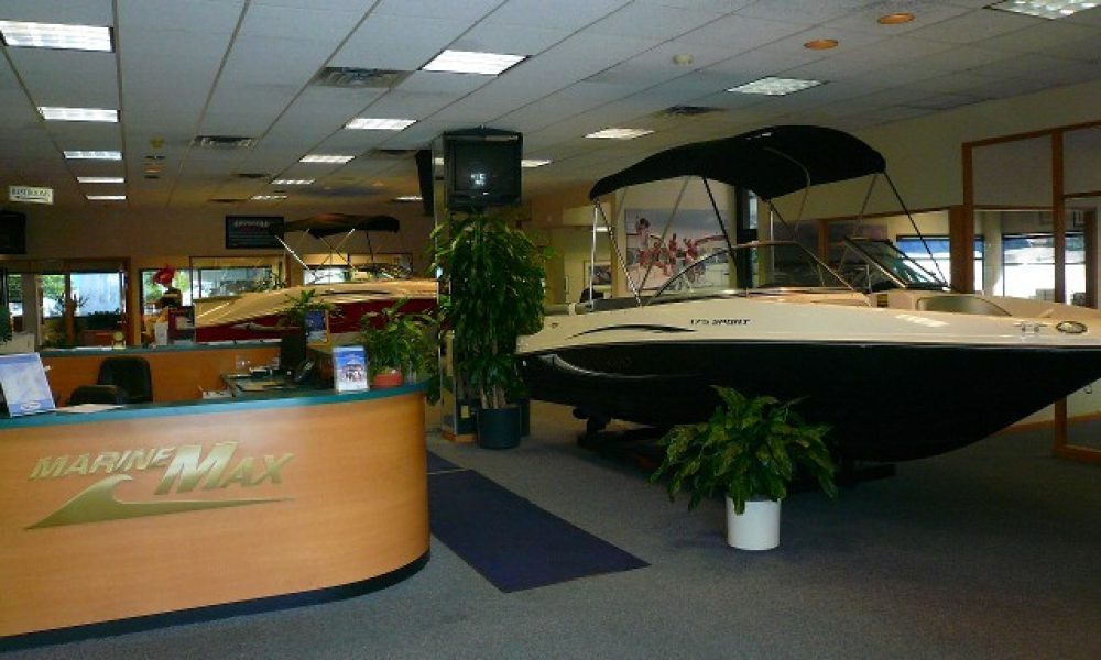 MarineMax Yacht Center