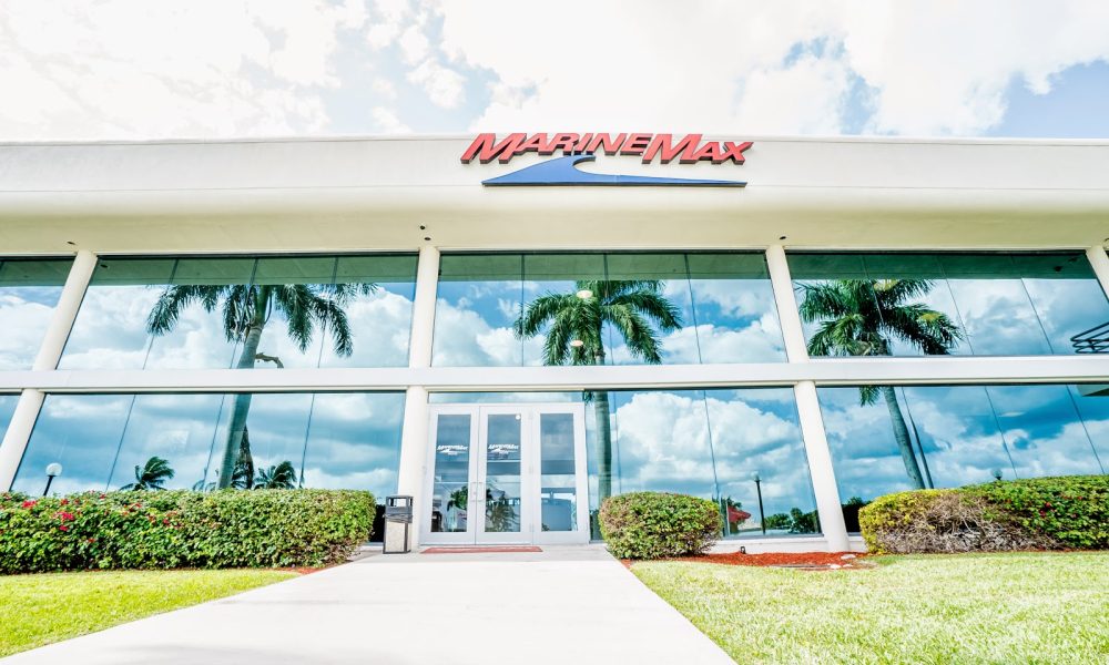 MarineMax Yacht Center