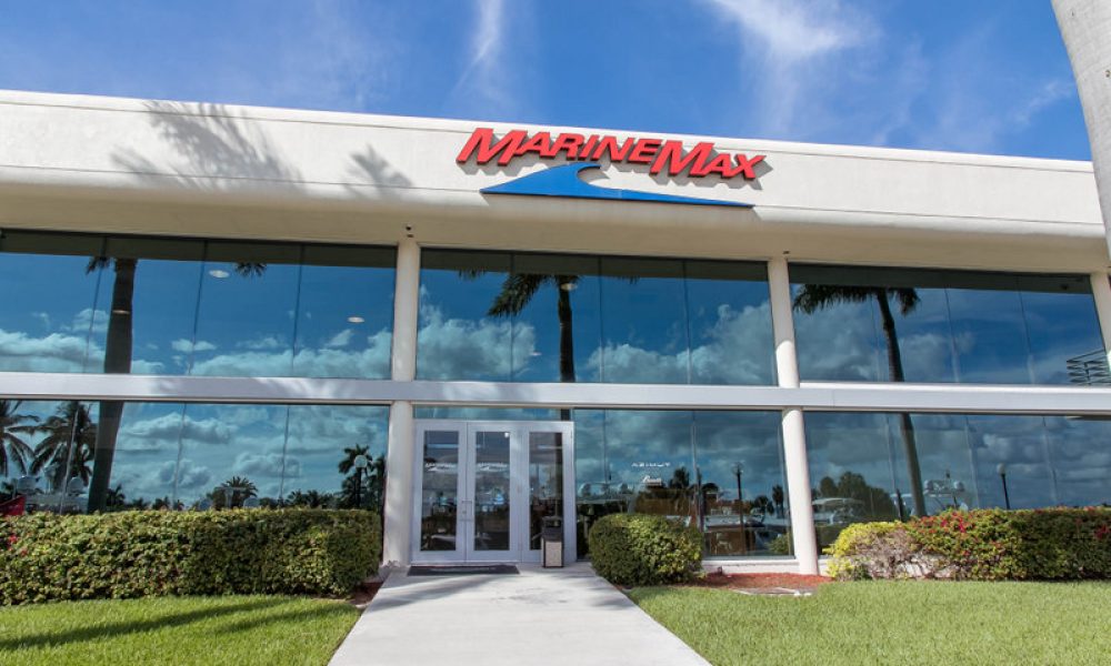 MarineMax Yacht Center