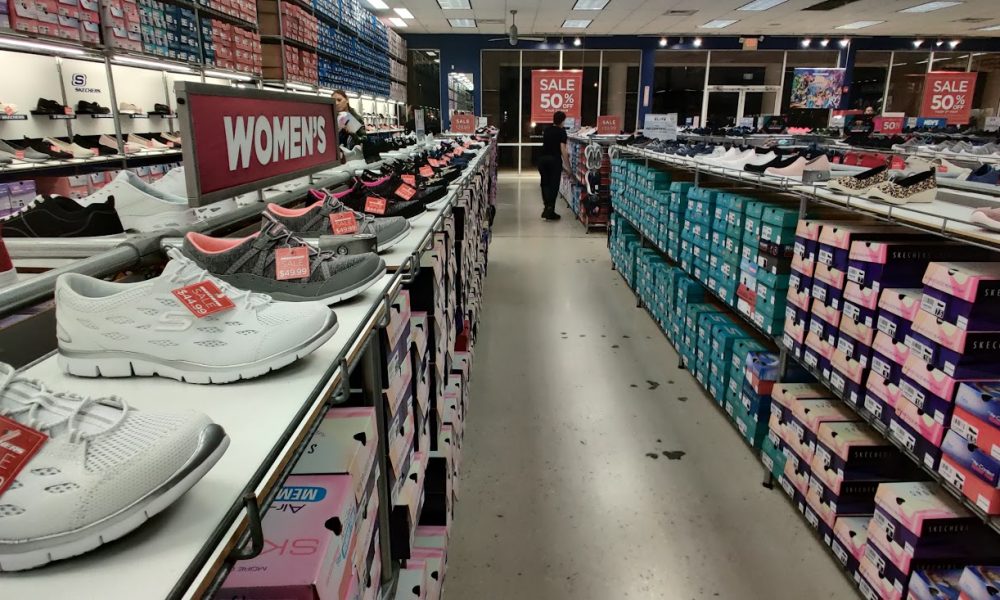 SKECHERS Warehouse Outlet