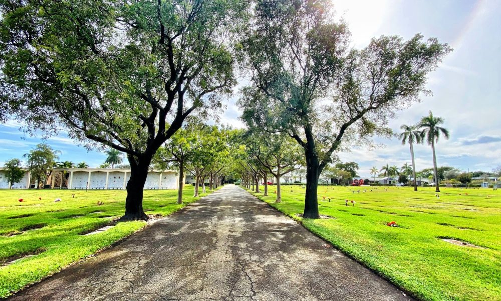 Kraeer Funeral Home & Forest Lawn Memorial Gardens