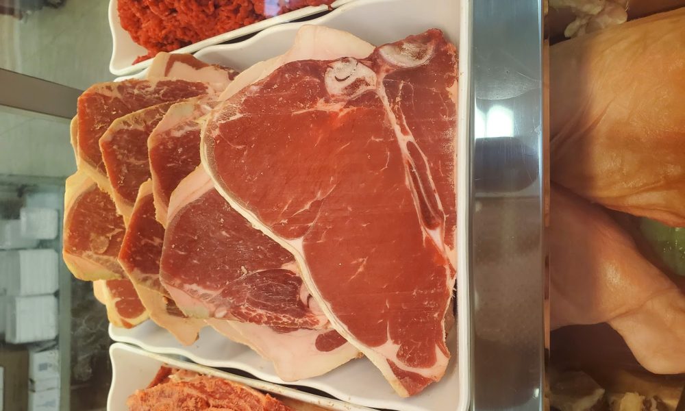 Rio's Meat Market & Grocery (Butcher Shop, Supermercado e Carnes Latino)