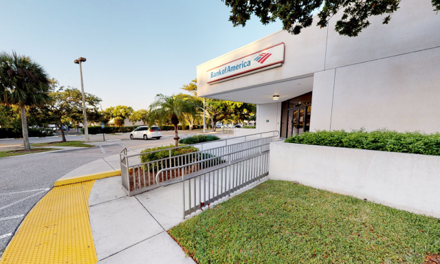 Bank of America (with Drive-thru ATM)