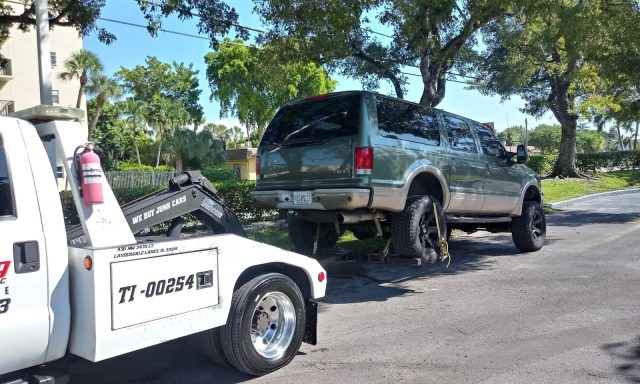 TRI COUNTY LOCKOUT & TOWING LLC