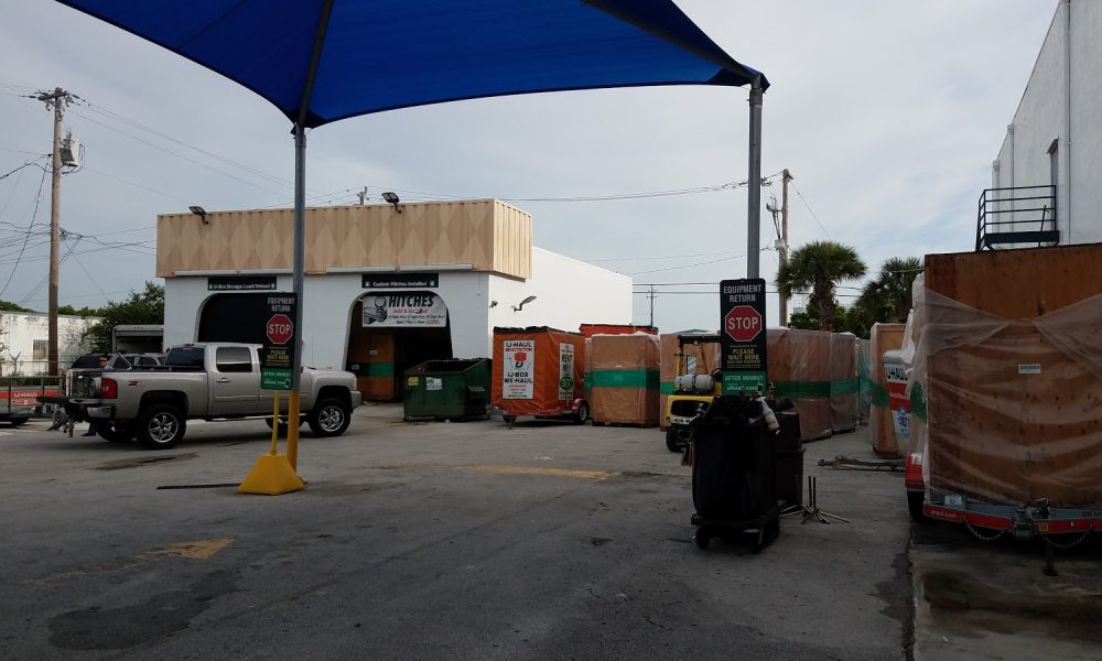 U-Haul Moving & Storage at Sample Rd