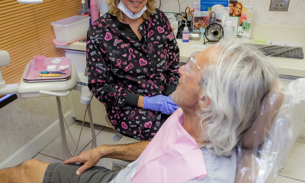 Alan Slootsky DMD, MAGD, FACD