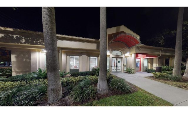 Bank of America (with Drive-thru ATM)