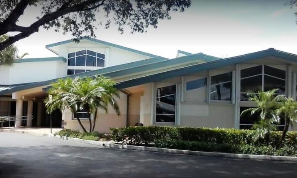 Lighthouse Point Library - City Library