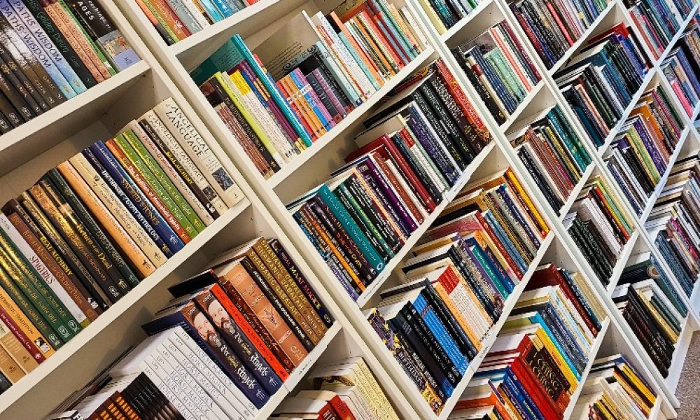 New Moon Books, Crystals & Candles, Inc.