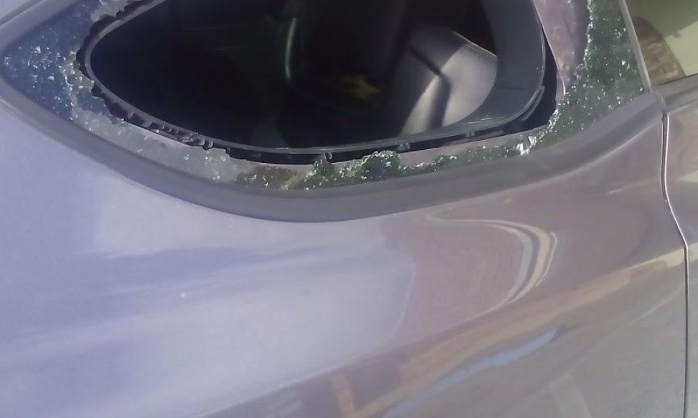 Charlie's Auto Glass Pompano