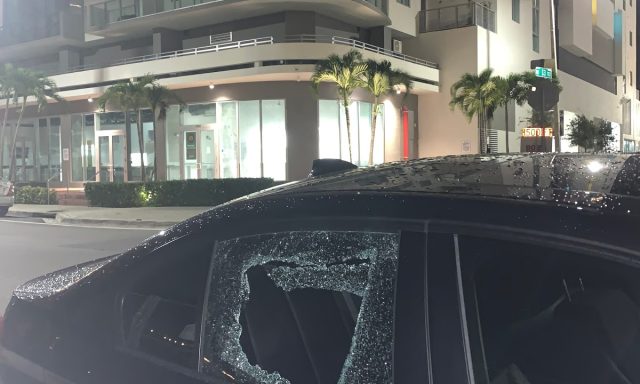 Charlie’s Auto Glass Pompano