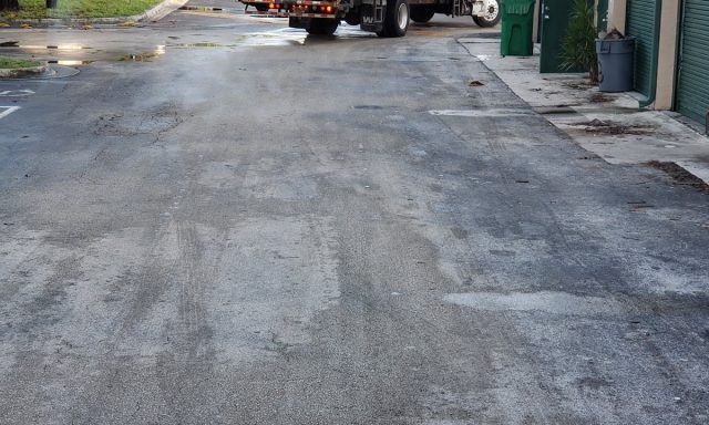 Turnpike Commercial Plaza