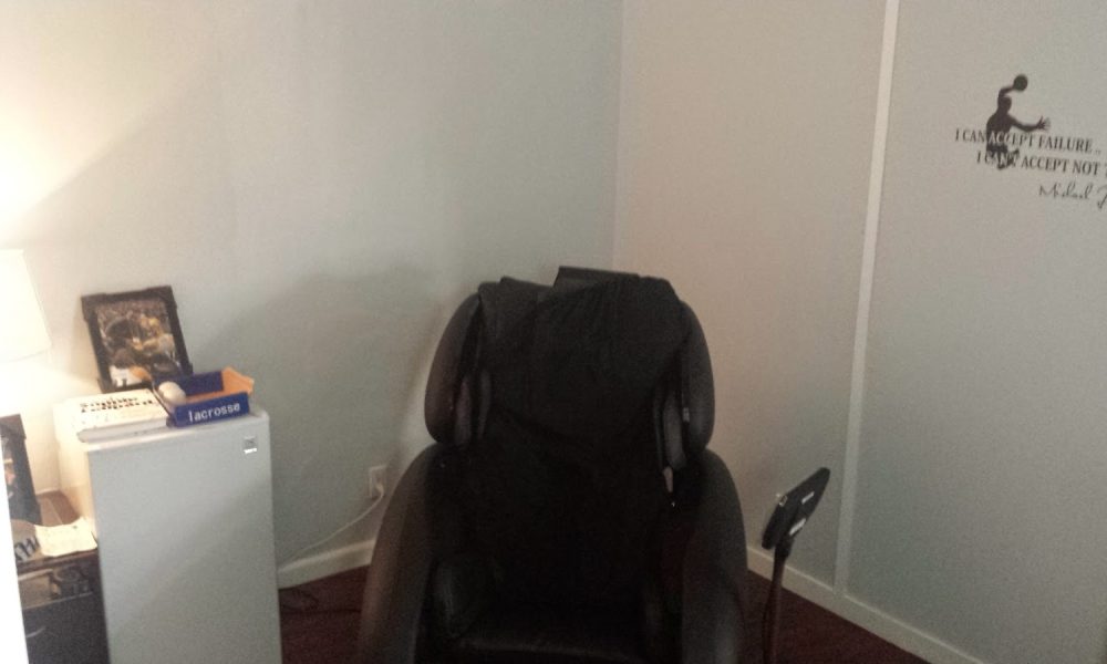 Sports Chiropractic and Natural Health Solutions - Dr. Brett Goldstein D.C.