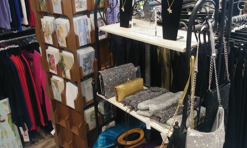 Very Boutiquey - Show Off Straps