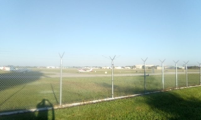 KFXE Tower 120.9
