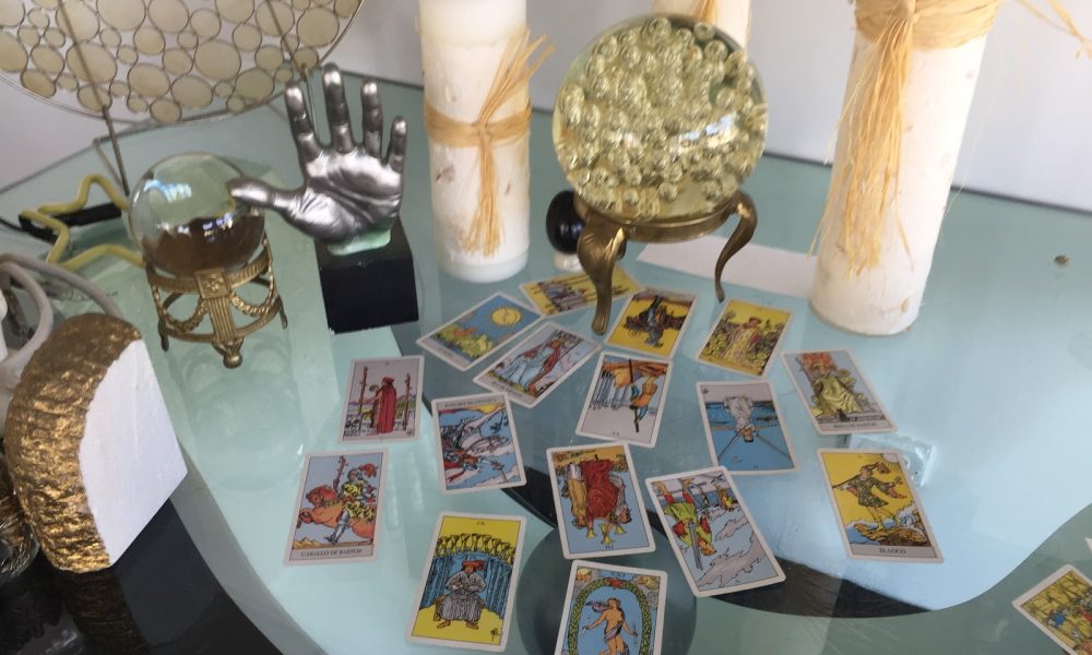 Mrs Vine Psychic Reader 37 years Located at 250 E. Commercial Blvd.