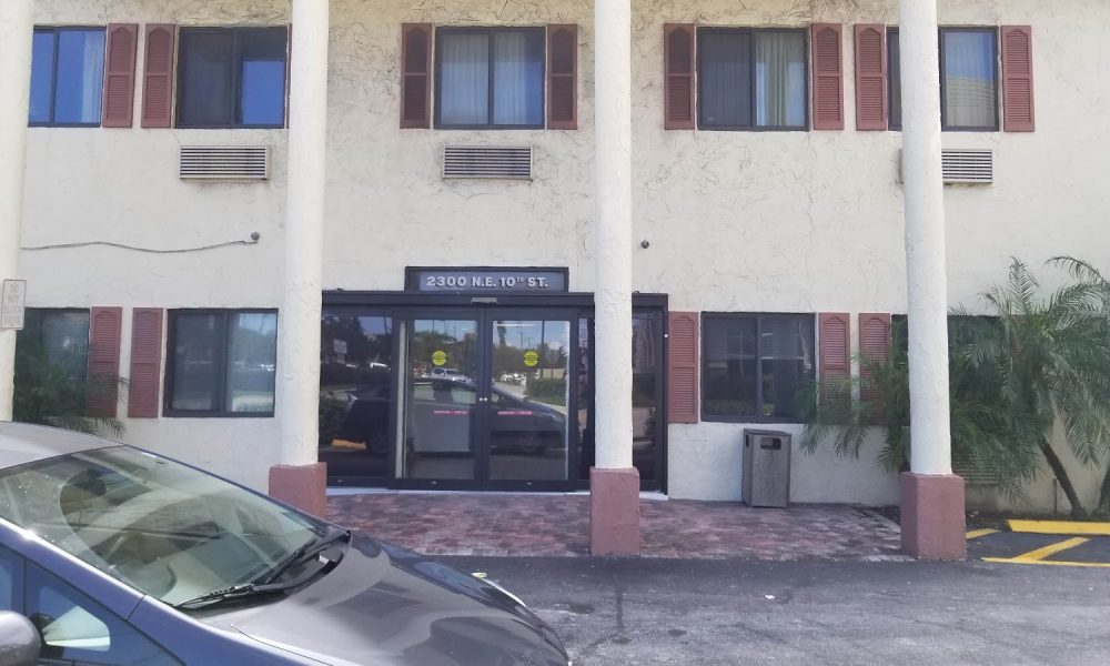 Super 8 by Wyndham Pompano Beach